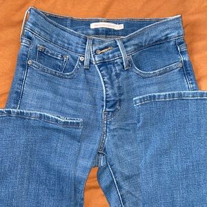 Levi’s 315 Shaping Bootcut Jeans